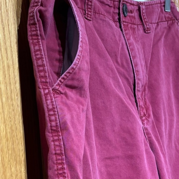 American Eagle Outfitters Longboard Skater Chino Shorts Faded Red Size 32 - Picture 3 of 8